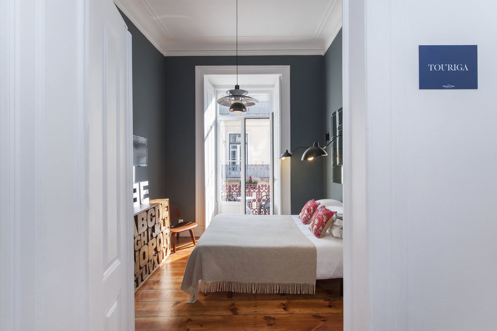 Guest house Lisbon Cheese & Wine Suites 4*