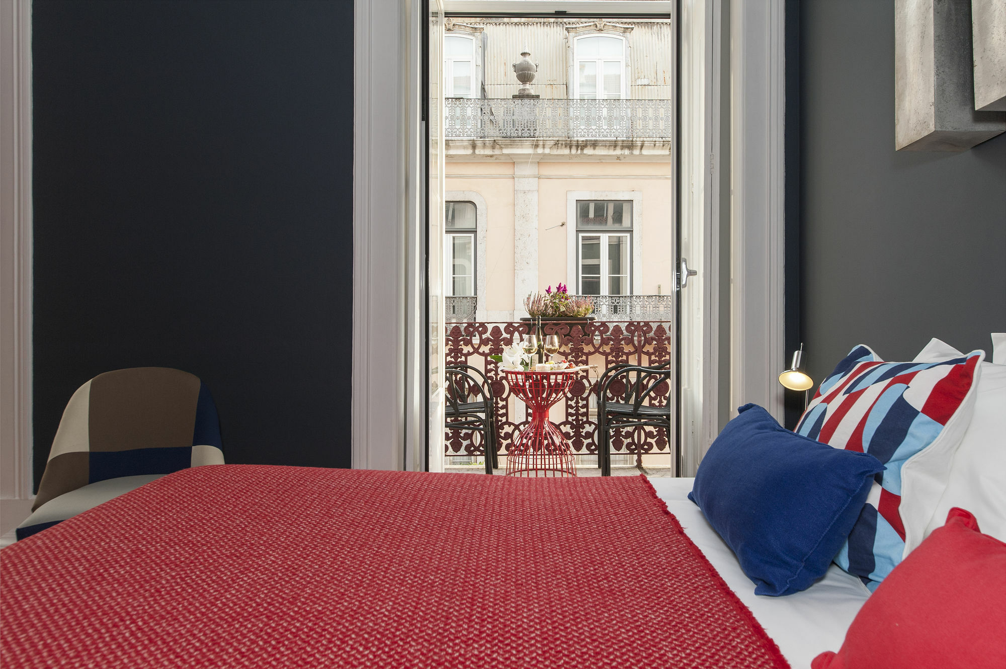 Lisbon Cheese & Wine Suites Guest house